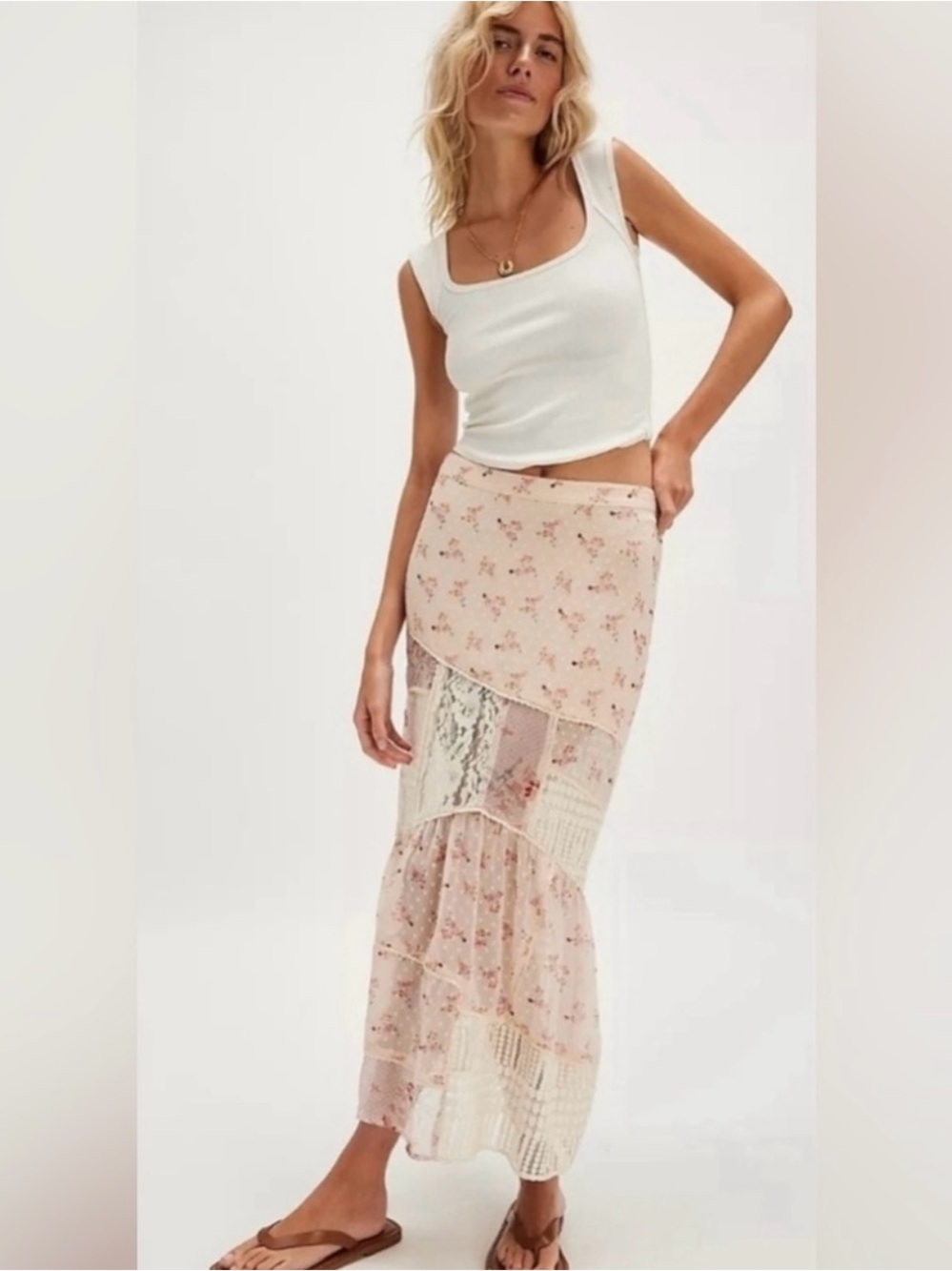 NWOT FREE PEOPLE Daniella lace skirt